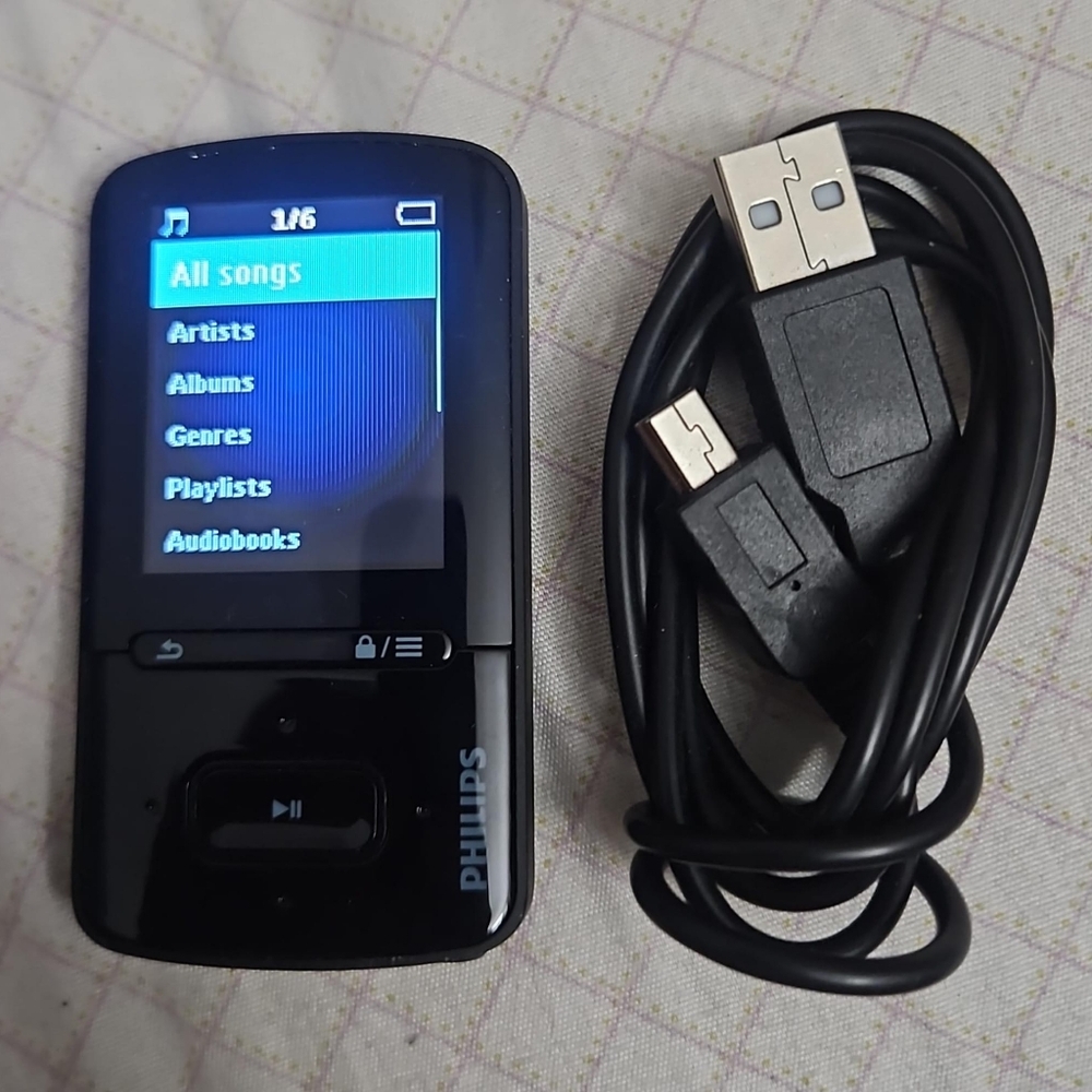 Philips GoGear Vibe 8GB Digital Media MP3 Player (working)